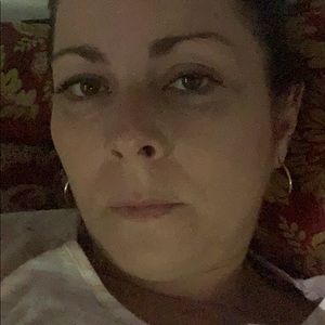 Meet your Posher, Yanet